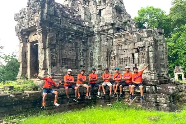 Meet our professional biking team